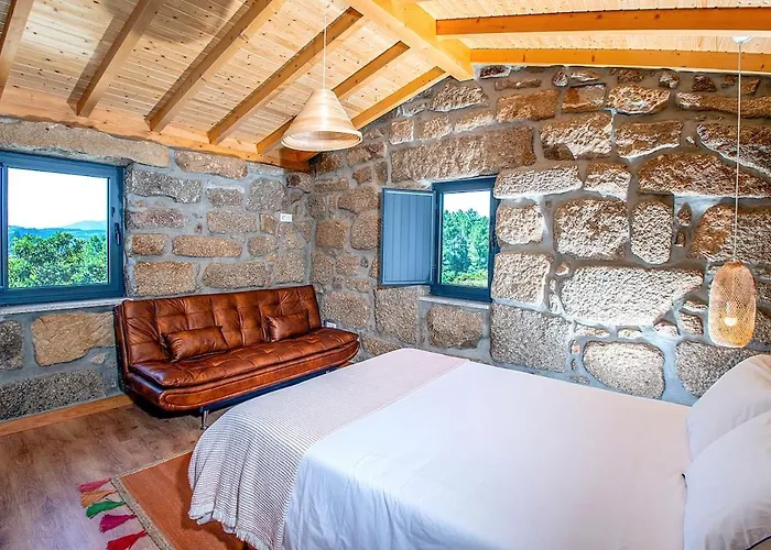 Agritourism By Douro River With Swimming Pool And Animals * Souselo